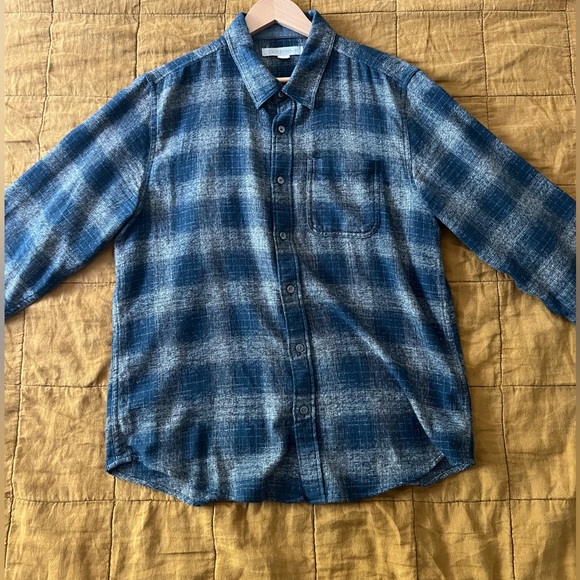 Outerknown Men's Jasper Transitional Flannel - Marine Rocky Point Plaid - M - Picture 5 of 10